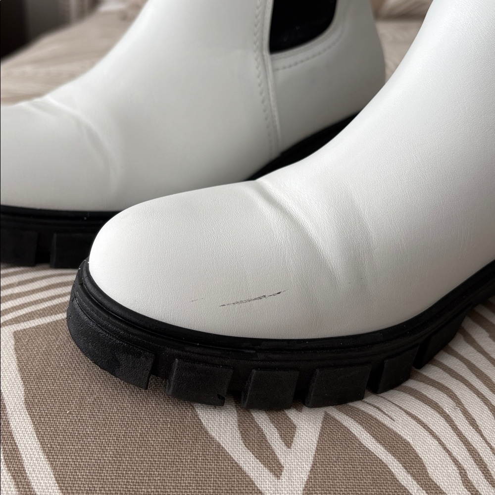 WILD DIVA white boots - Picture 4 of 9
